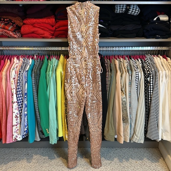 XTaren peach sequin sleeveless mock neck jumpsuit size S NWT - Picture 4 of 4